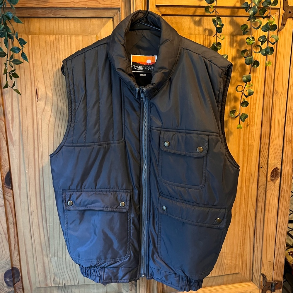Ozark Trail Men's Dark Gray Vest